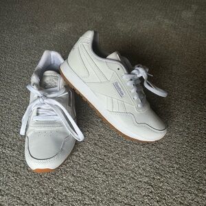 Reebok Classic White Sneakers with Tan Sole